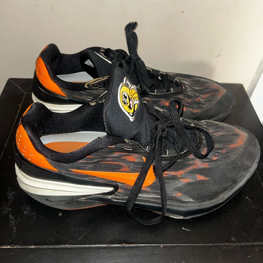 Nike Air Zoom GT Cut 2 Nike University
Size 9.5 Mens